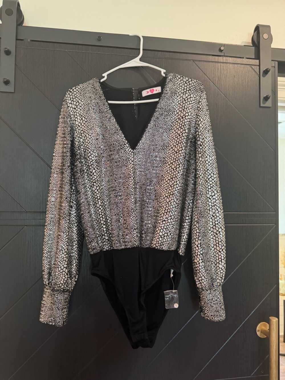 Buddy Love Metallic Silver Patterned V-Neck Bodysuit Size Small